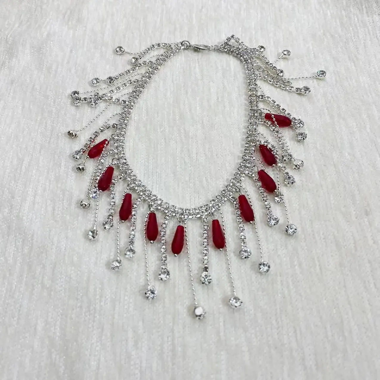 MAYTRENDS  -  Super flash rhinestone water drop tassel necklace fashionable elegant high-end sexy hot girl clavicle chain