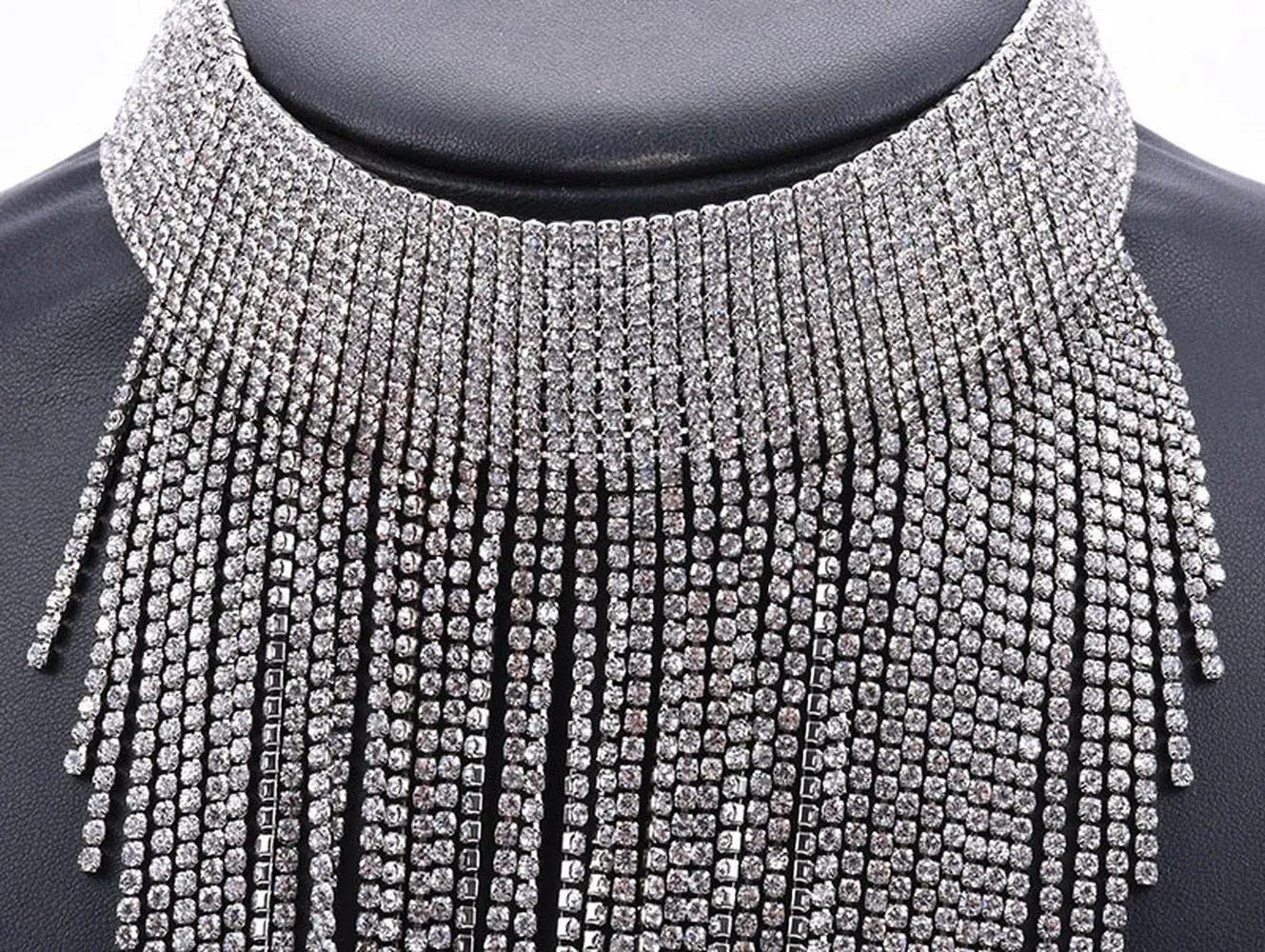 Natashahs Edition Clavicle Necklace