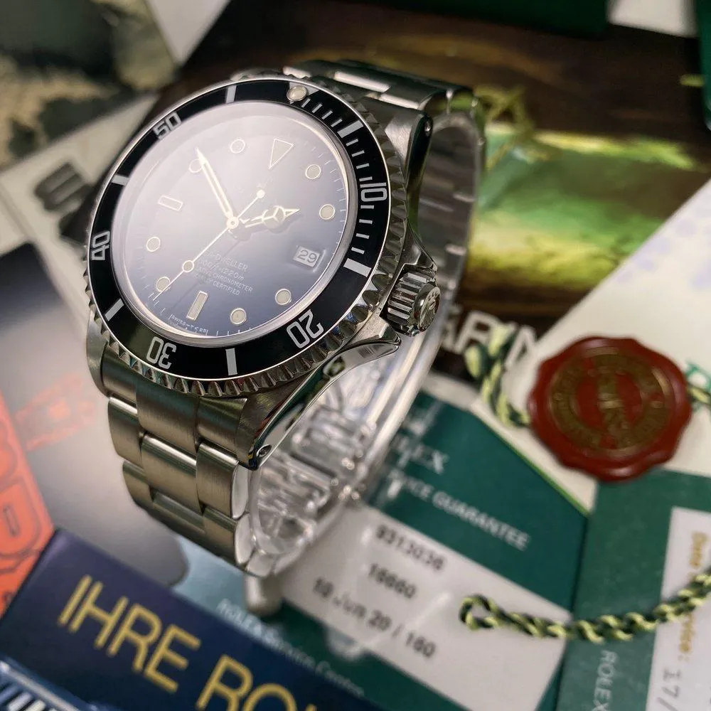 Rolex Sea Dweller 16660 (1989)