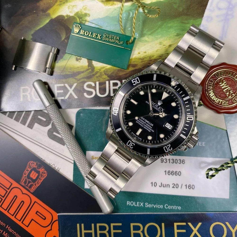 Rolex Sea Dweller 16660 (1989)