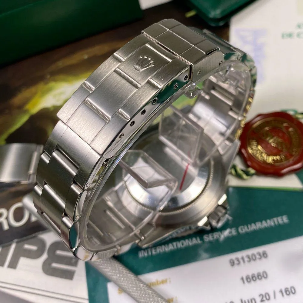 Rolex Sea Dweller 16660 (1989)