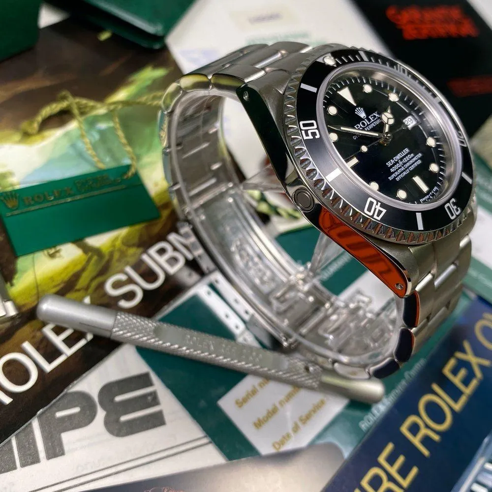 Rolex Sea Dweller 16660 (1989)