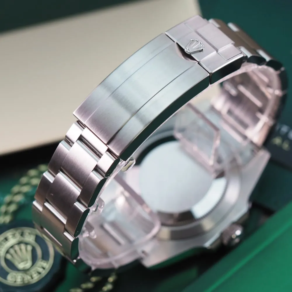 Rolex Submariner 124060 (2023)
