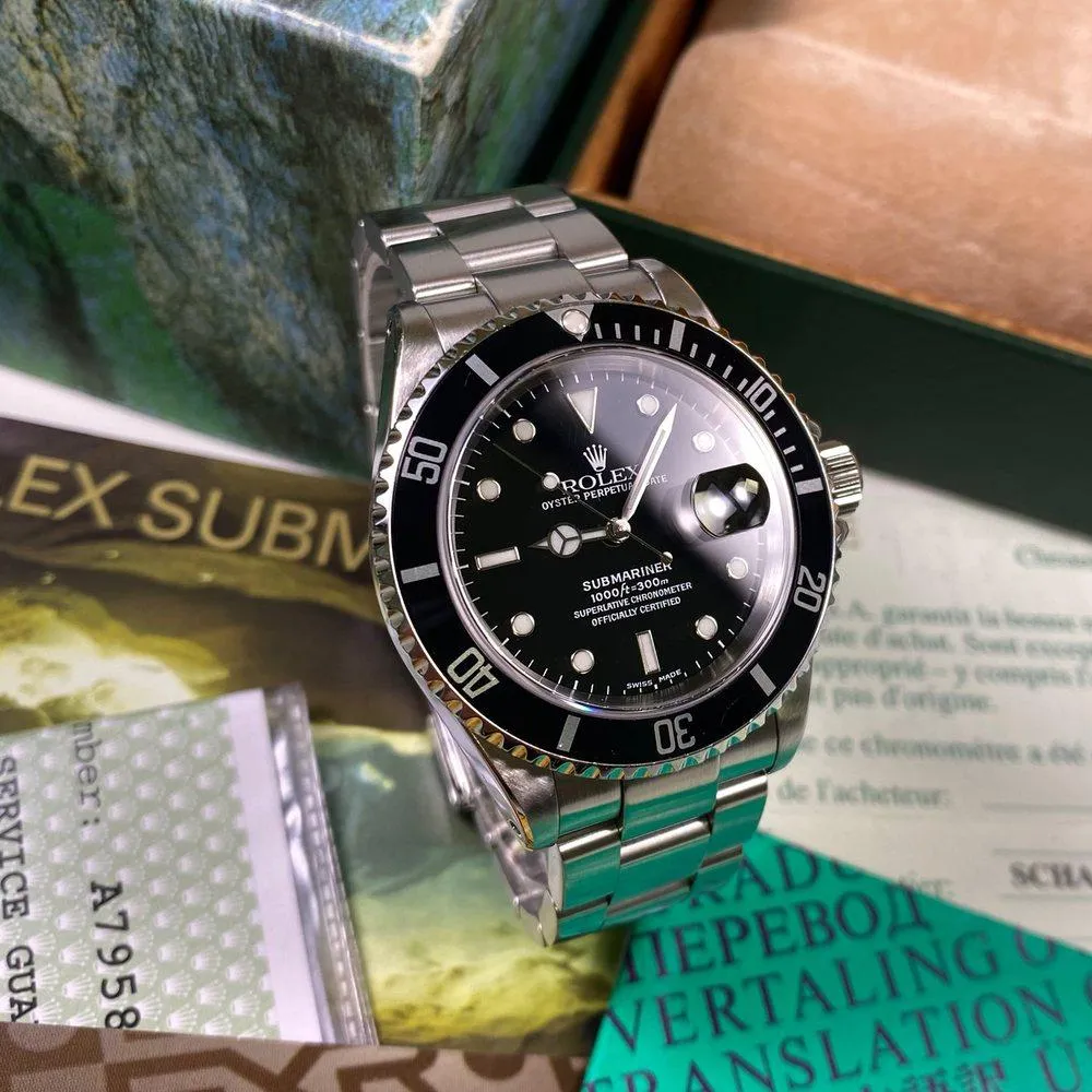 Rolex Submariner 16610 Date (2000)